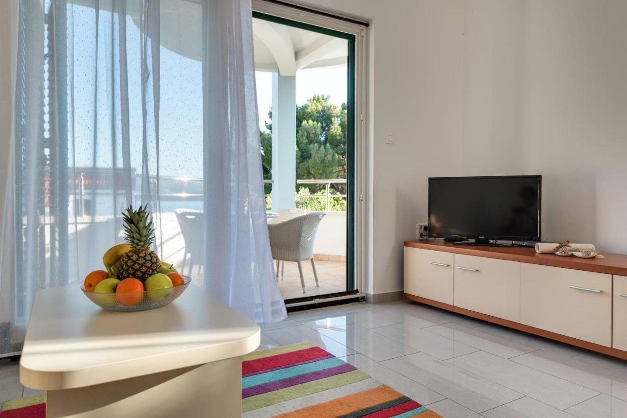 Villa Croatica Apartments Zaboric Esterno foto