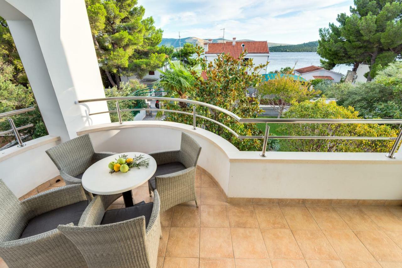 Villa Croatica Apartments Zaboric Esterno foto