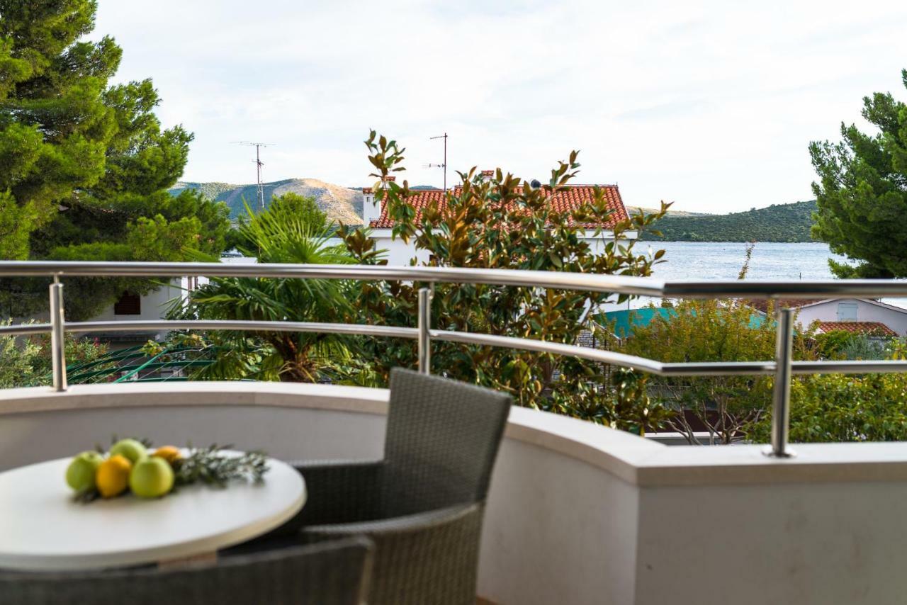Villa Croatica Apartments Zaboric Esterno foto